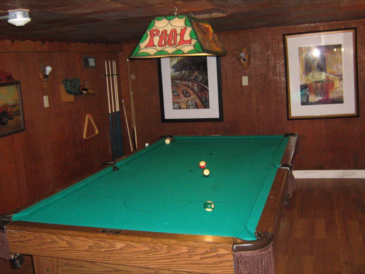 The Olde Village Inn Centreville  Exteriör bild